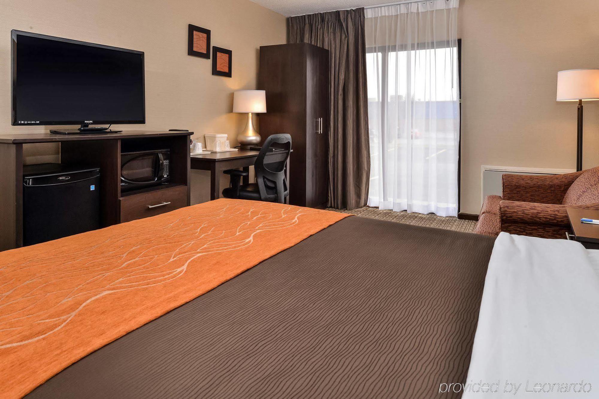 Comfort Inn Brampton Eksteriør billede