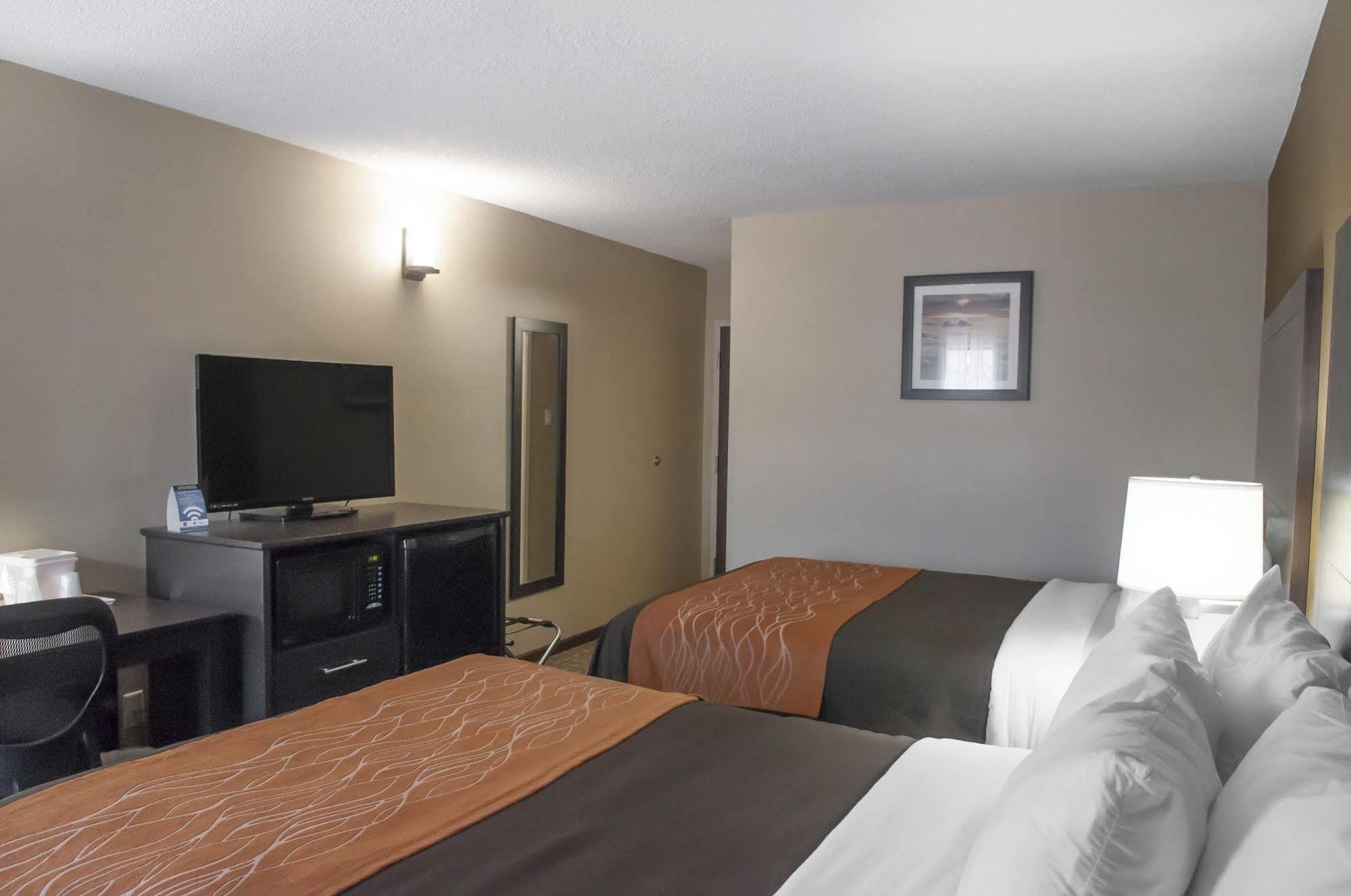 Comfort Inn Brampton Eksteriør billede