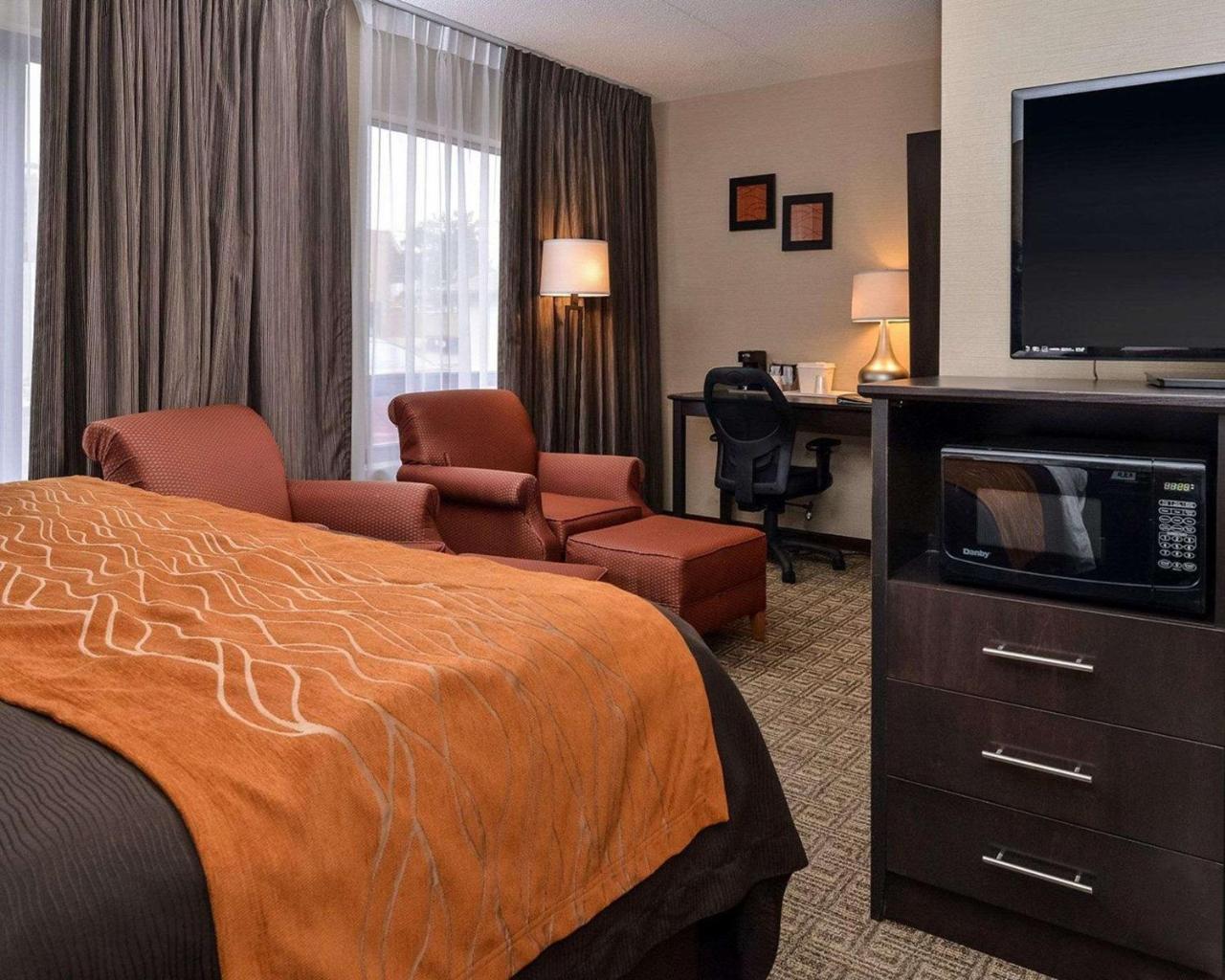 Comfort Inn Brampton Eksteriør billede