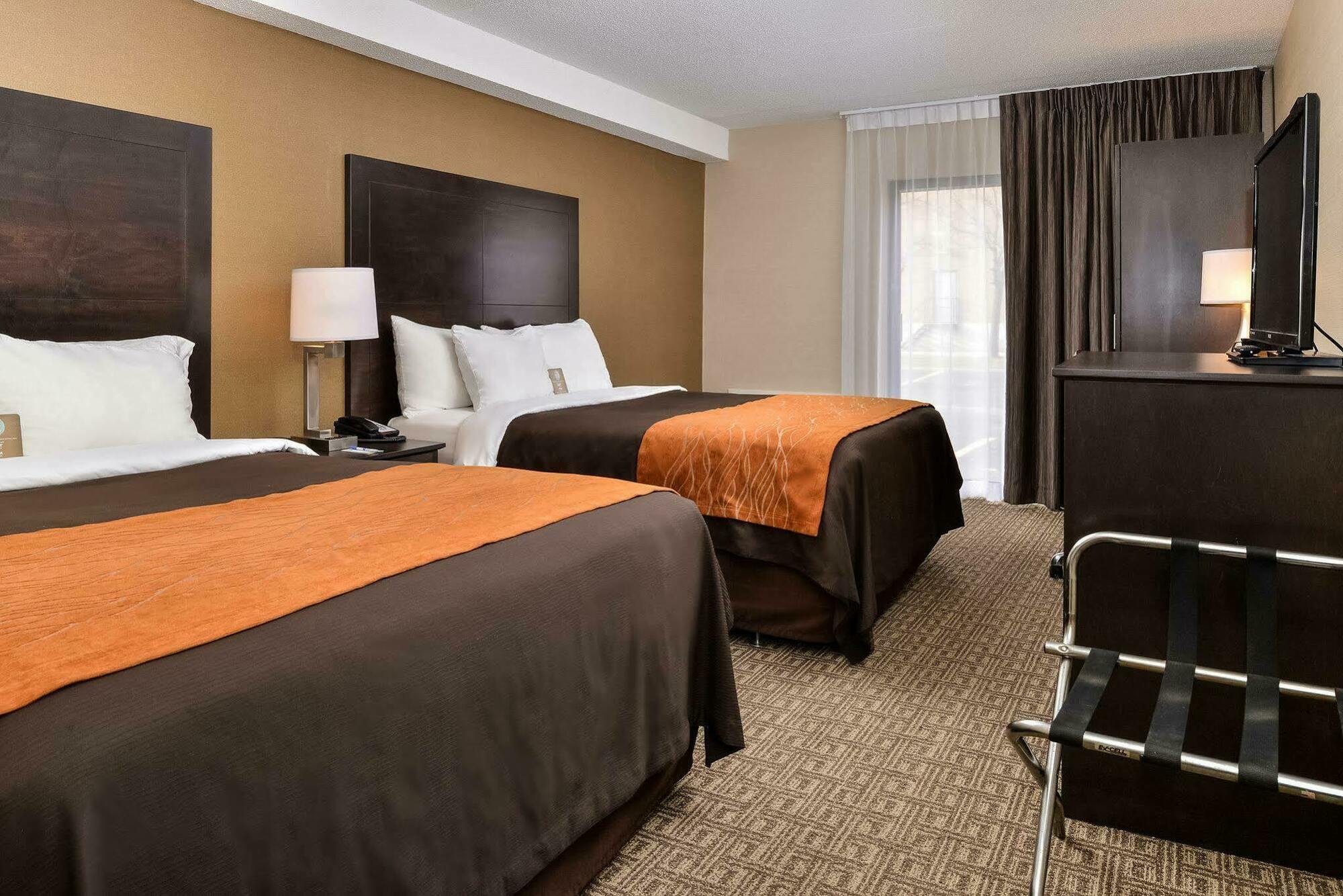 Comfort Inn Brampton Eksteriør billede